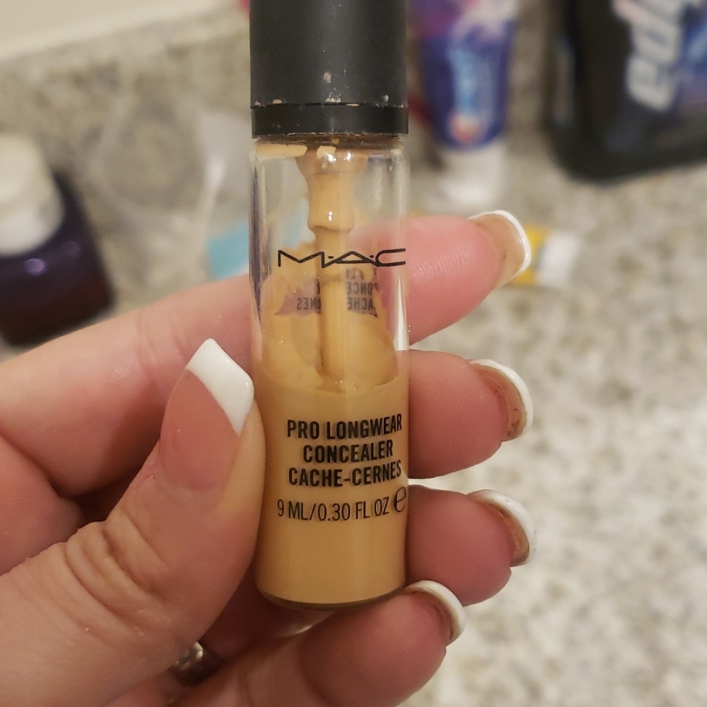 Half used MAC Longwear Concealer